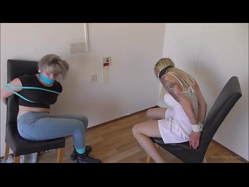 ❤️ Fíkill / bundin og kæfð / stúlka í neyð ☑ Fjandinn myndband hjá okkur is.xxxtun.ru ❌